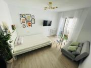 Estudio en alquiler en Granada, Constitucion