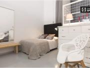 Estudio en alquiler en Pueblo Nuevo, solo profesionales