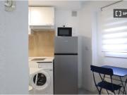 Estudio en alquiler en San Andrés, Madrid, perfecto para...