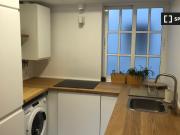 Estudio en alquiler en Huerta de la Salud, Sevilla