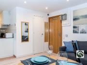 Estudio en venta en calle De Calàbria, Barcelona, de 44...