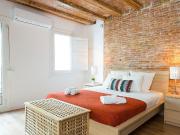 Estudio en venta en calle De Guifré, Barcelona, de 50 m²...