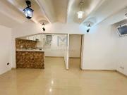 Estudio en venta en calle De Tortosa, Badalona, de 53 m²...
