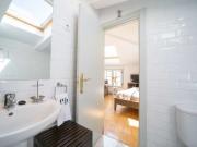 Estudio etéreo en alquiler en Cortes, Madrid