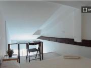 Estudio Interior de 34m2 en la zona de Valdeacederas CBA4