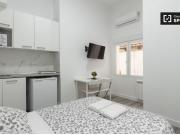Estudio minimalista en alquiler en Retiro