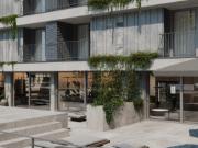 Estúdio T0 com Varanda em Edíficio Emblemático