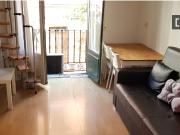 Estudio tipo loft con balcón en alquiler en Malasaña, Madrid