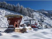 Estudio zona media junto a la silla, muy buenas vistas