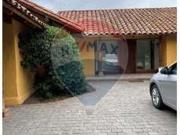 ESTUPENDA CASA EN CONDOMINIO CHICUREO