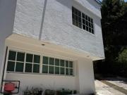 ESTUPENDA CASA EN CONDOMINIO Y CALLE CERRADA EN NABOR...