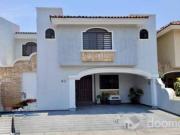 Estupenda casa en Virreyes en coto 4, 268 M2, 3...