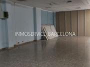 ESTUPENDO LOCAL EN AV.MERIDIANA CON VADO