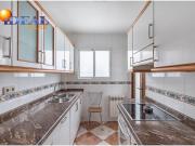 Estupendo piso en Calle Arabial, junto Hipercor