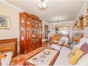 Estupendo Piso en Ctra. Málaga en última planta con...