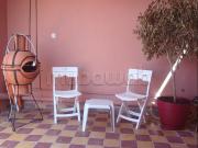 Étage de villa meublé avec terrasse et piscine