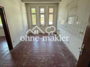 Großzügige 3 Zimmer Wohnung mit Altbaucharme Großzügige 3 Zimmer Wohnung mit Altbaucharme