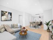 Eva Building Immaculate & Luxury Apartment with 2 Large...