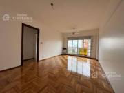 Exc. 3 Amb. al Frente en Impecable Estado con Balcón y...