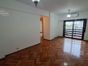 Exc. 3 amb. con balcon a 1/C de Av. Maipu