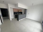 Exc. depto. de 2 amb. c/ balcón al frente 44.13m2