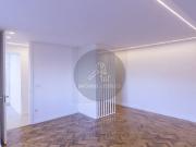 Excecional Apartamento T4 Totalmente Renovado no Coração...