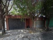 EXCELENETE CASA UBICADA EN TULIPAN AFRICANO, TULIPANES...