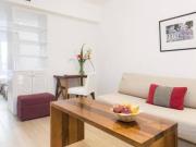 Excelente 1 1/2. muy luminoso. Dividido