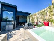 Excelente 2 ambientes con terraza. Jacuzzi, quincho y...