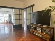 Excelente 3 Ambientes reformado muy Amplio y con Sol en...