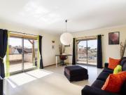 Excelente apartamento a 500 m da praia de Olhos de Água...