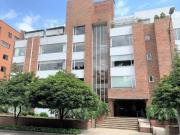 EXCELENTE APARTAMENTO PARA REMODELAR, PARQUE EL VIRREY,...