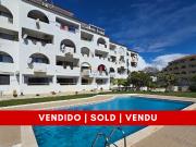 Excelente apartamento remodelado com 3 quartos em zona...