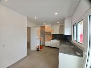 Excelente apartamento T2 com área total de 129m2,...