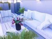 EXCELENTE APARTAMENTO T2, COM COZINHA EQUIPADA INCLUINDO...