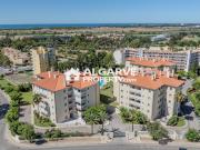Excelente apartamento T2 em condomínio com piscina e...