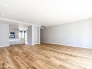 Excelente apartamento T3+1 com 216m2 de rea bruta...