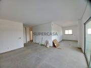Excelente apartamento T2 com área total de 155m2,...