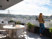 EXCELENTE APARTAMENTO T3, COM VARANDA E TRÊS LUGARES DE...