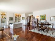 Excelente apartamento T4 na 1ª linha de mar