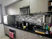 EXCELENTE APARTAMENTO TÉRREO DE 02 QUARTOS REFORMADO E...