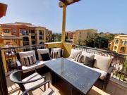 Excelente apartamento top floor em resort exclusivo