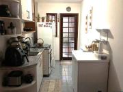 Excelente apto térreo, pequeno quintal, 2 garagens...