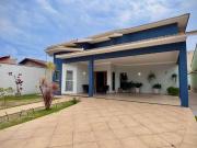 Excelente casa 3 quartos, sendo 2 suítes Parque Oeste...