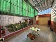 EXCELENTE CASA 4 AMB PATIO TERRAZA COCHERA