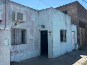 EXCELENTE CASA A REFACCIONAR A MTS DE AV, GALICIA