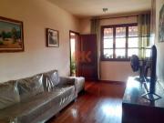 Excelente casa à venda em lote de 400m²