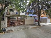 EXCELENTE CASA ADJUDICADA EN VENTA EN JARDINES DE SN MATEO