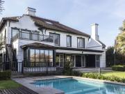 Excelente casa al lago estilo ingles !