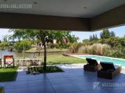 EXCELENTE CASA AL RIO EN SAN BENITO